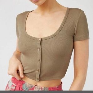 Sunday Best Aritzia | Button Up Crop Top